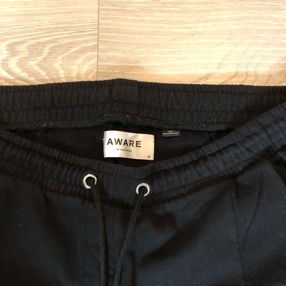 Aware by Vero Moda Sweatpants - Picture 2 of 4